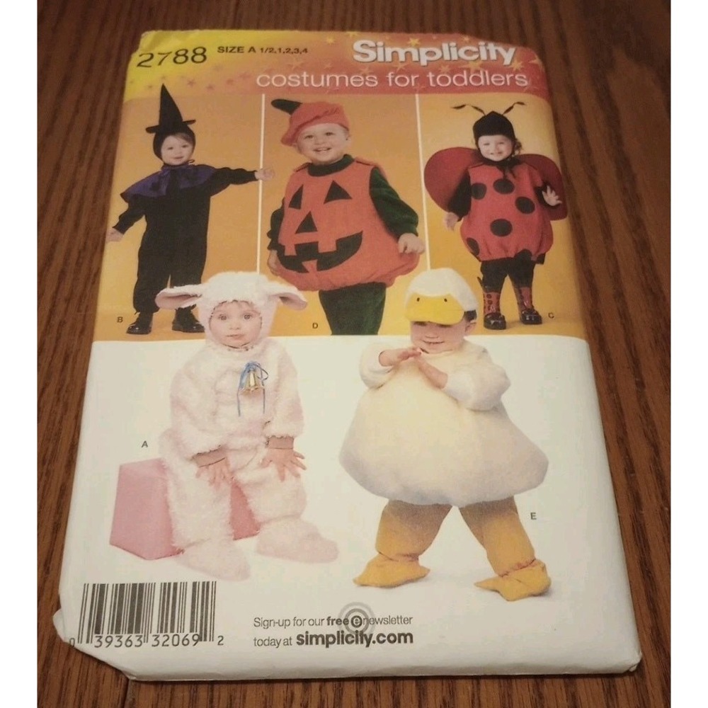 Simplicity 2788 Pumpkin Duck Lamb Ladybug Pattern Toddler Size 1/2 - 4 Uncut